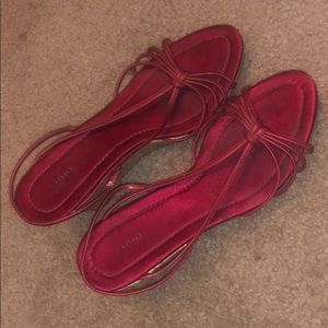Red size 7 strappy sandal platforms